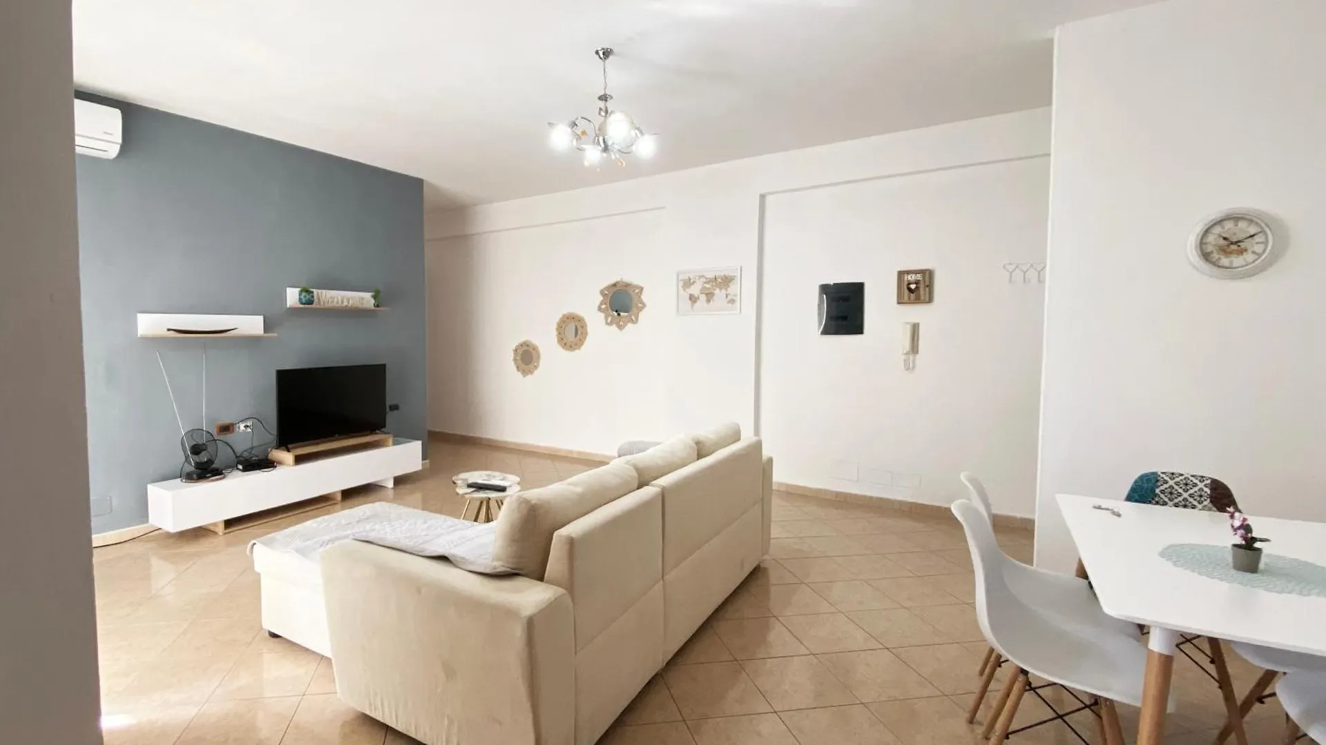 Hana'S House Vlore Albania